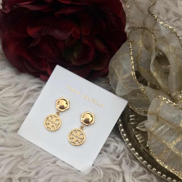 TORY BURCH • Gold Hexagon Logo Drop Earrings - Picture 6 of 8